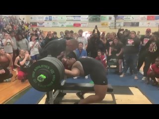 18-year-old schoolgirl mahailya reeves bench press 172 5 kg without equipment